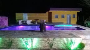 Chácara com Wi-Fi, piscina, playground em Mongaguá/SP, Mongaguá